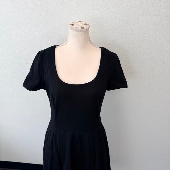 Prada Women's Black Midi Fit & Flare Side Zip Stretch Dress Size EU 46/US 12 - Picture 3 of 12